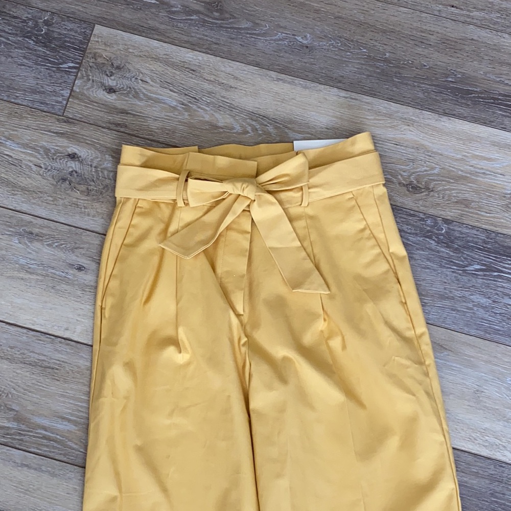 NWT Ann Taylor yellow pants Size 4 - Picture 2 of 8